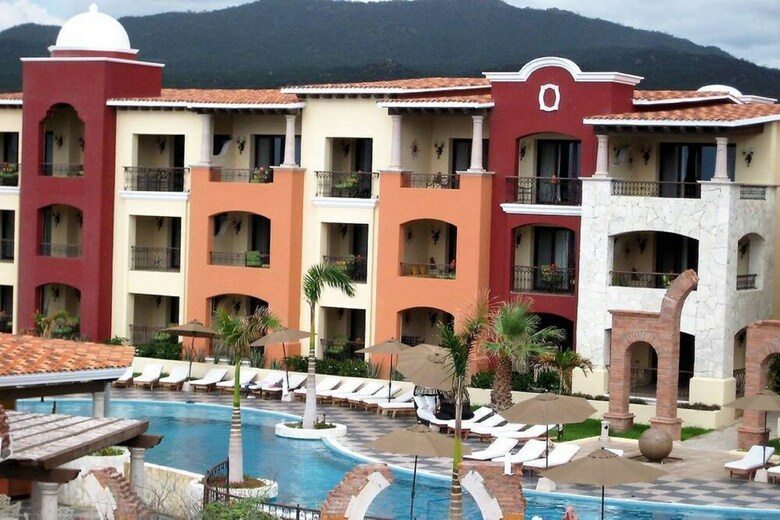 Hacienda Residences, Private 3-bedroom Villa