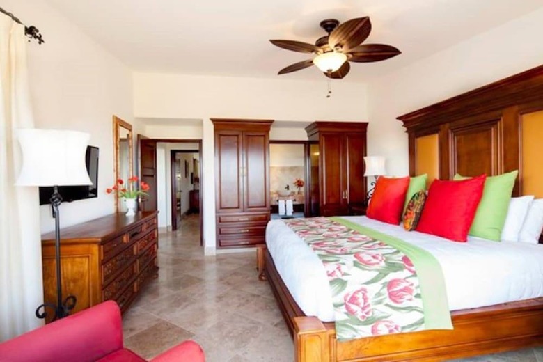 Hacienda Residences, Private 3-bedroom Villa