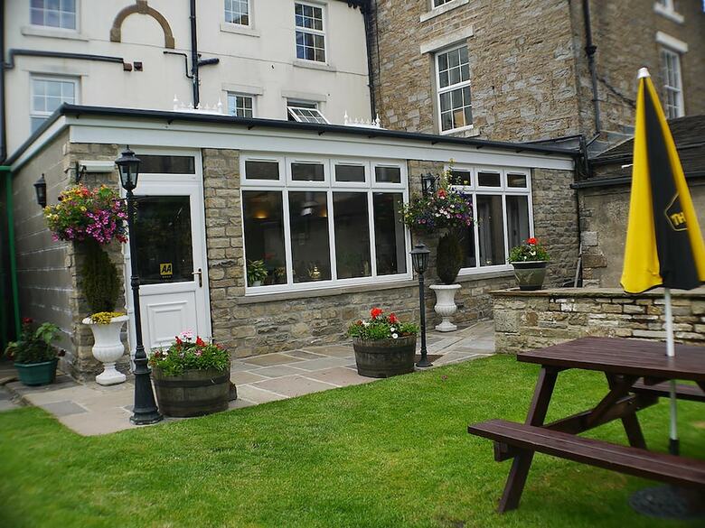 The White Rose Hotel