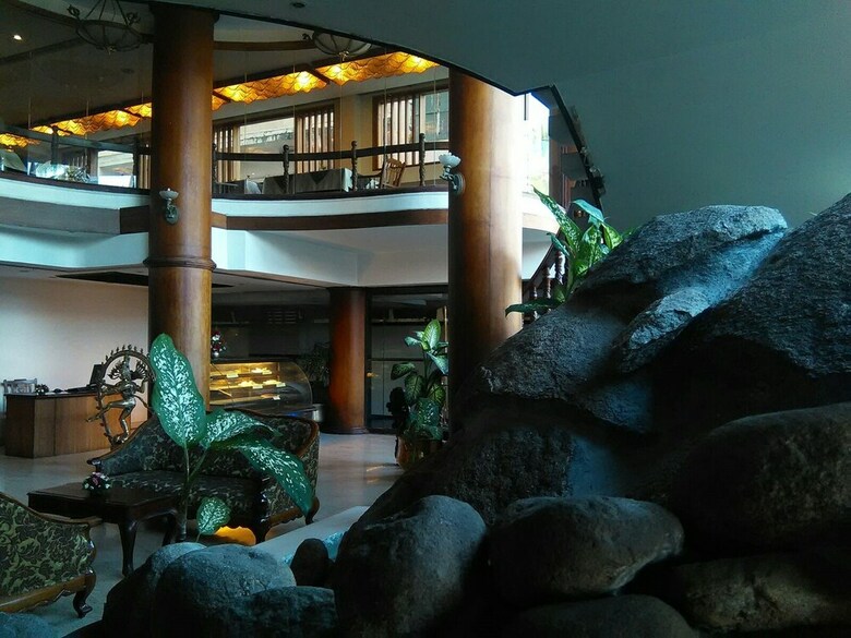 Hotel The Woods Manor Mg Road