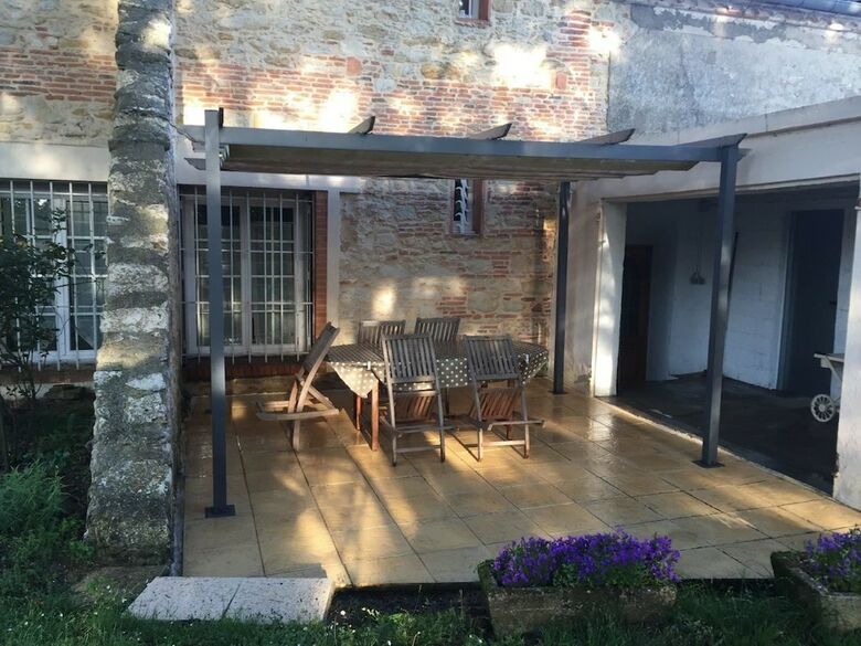 Hotel Gite Le Jardin Des Cedres