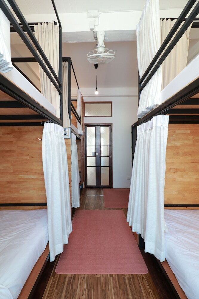 Hostal Oyo 552 Hab40 Hostel