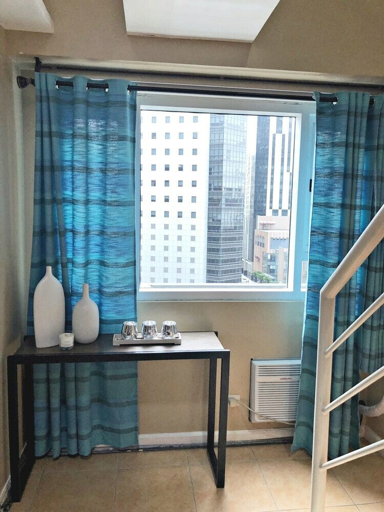 Mckinley Residences