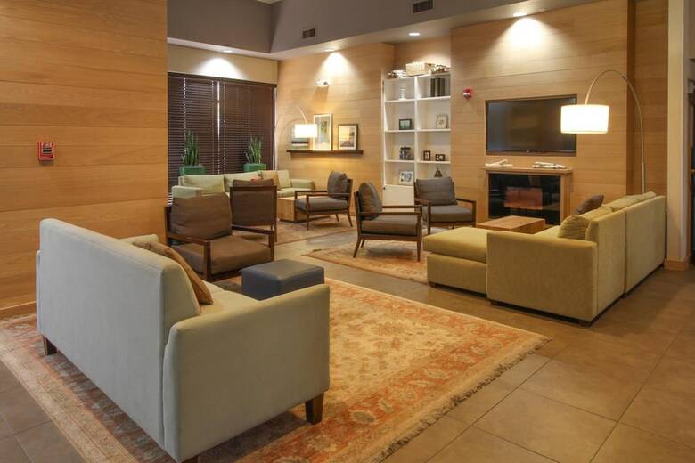 Hotel Greentree Inn & Suites