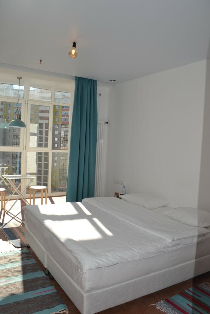 Art Hotel 16 Floor