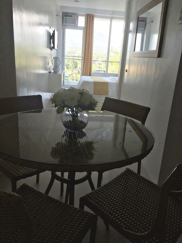 Alta Residences Legazpi
