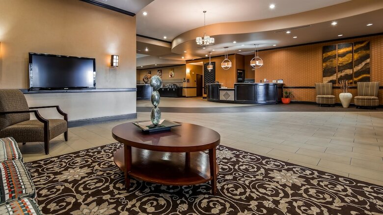 Best Western Plus Texoma Hotel & Suites