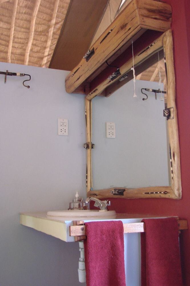 Posada Man Eaters Lodge