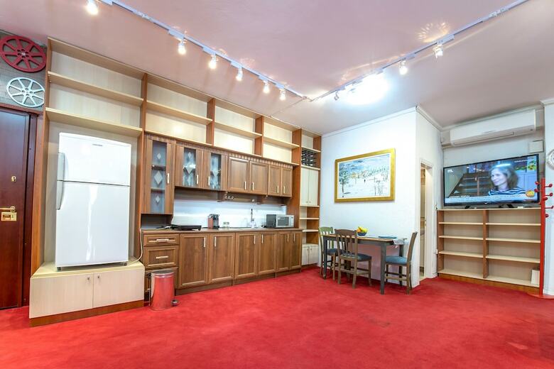 Cinema Museum Apartment
