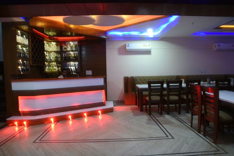 Hotel Gst Grand Plaza