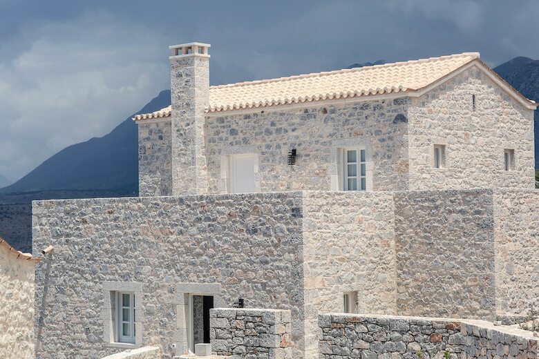 Hotel Ari� Estate Suites & Spa
