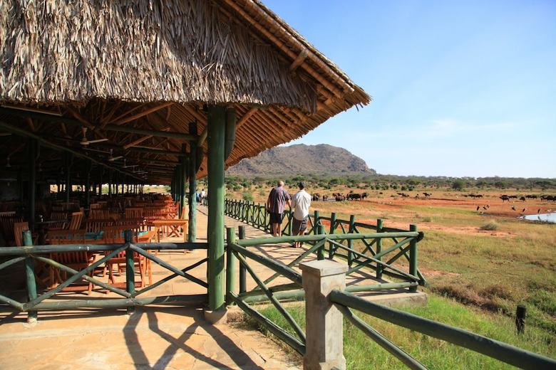 Posada Voi Wildlife Lodge