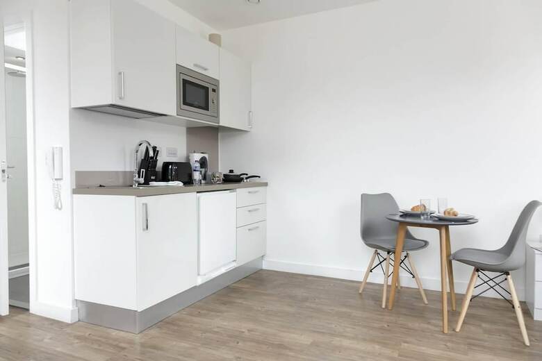 Apartamentos Spacious And Elegant City Centre Studio!