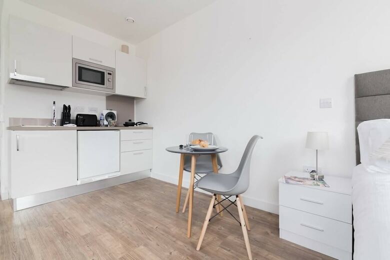 Apartamentos Spacious And Elegant City Centre Studio!