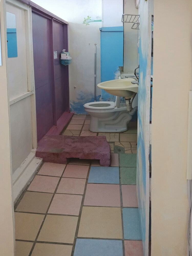 Bed & Breakfast Purple Fairy Hostel