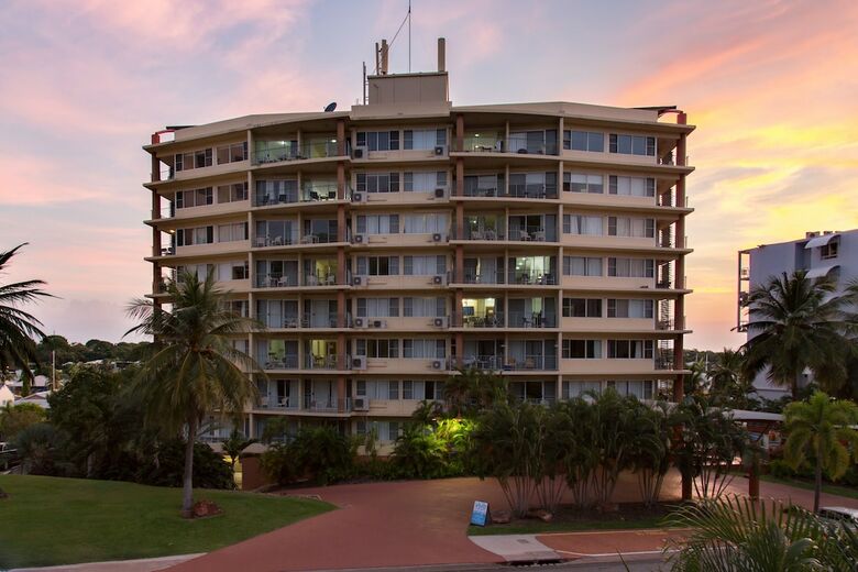 Apartamentos Cullen Bay Resort