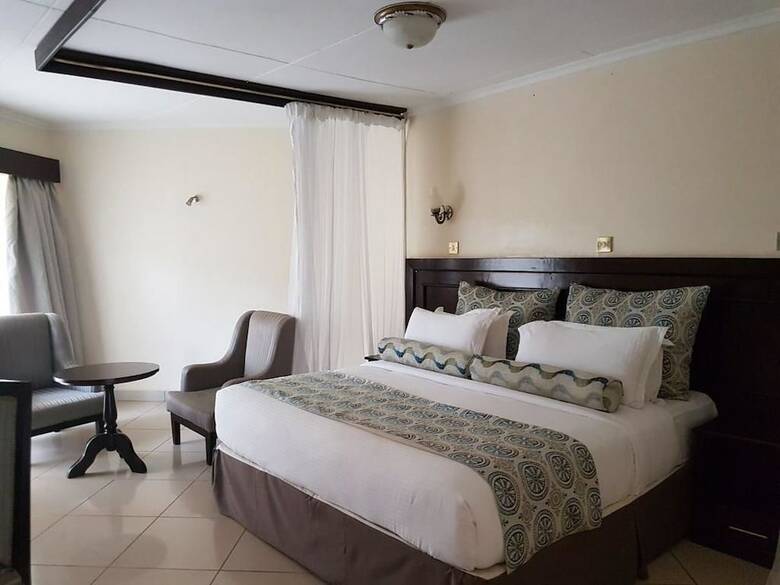 Izaak Walton Hotel