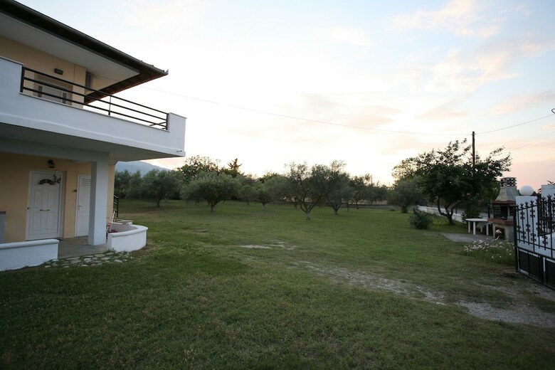 Apartamentos Agrambeli Plaka