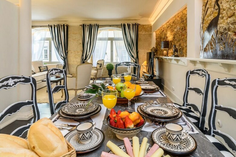 Apartamentos S. Juli�o By Bnblord