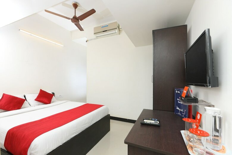 Hotel Oyo 15133 Sharon Residency