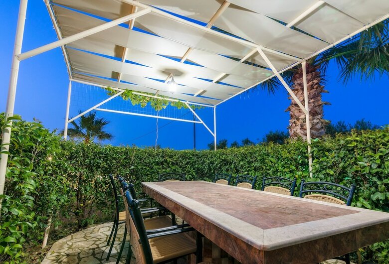 Villa Fontana Holiday Home