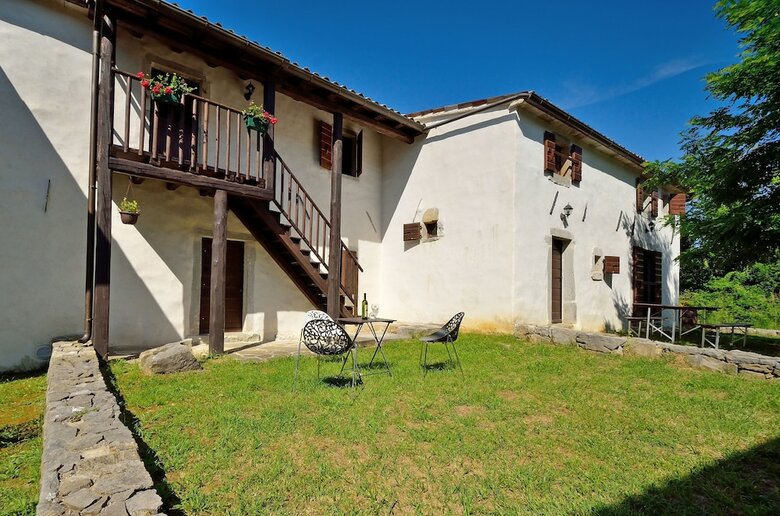 Hotel Traditional Stone House