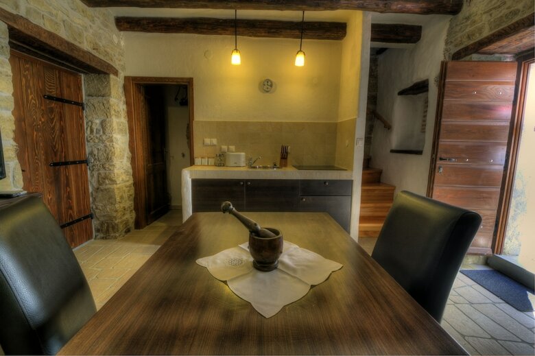 Hotel Traditional Stone House