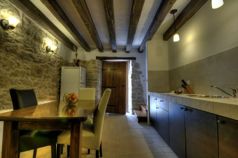 Hotel Traditional Stone House
