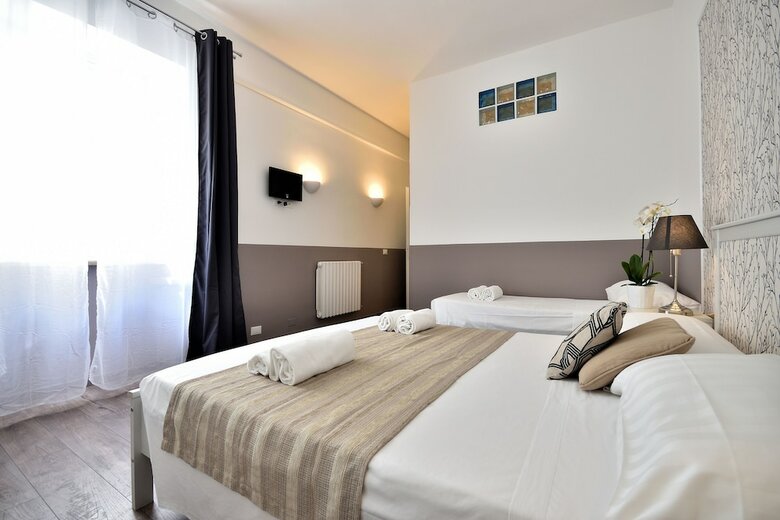 Hotel Romantica Rooms