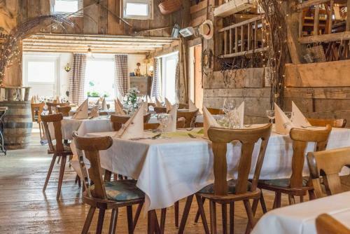 Hostal Landgasthof R�ssle