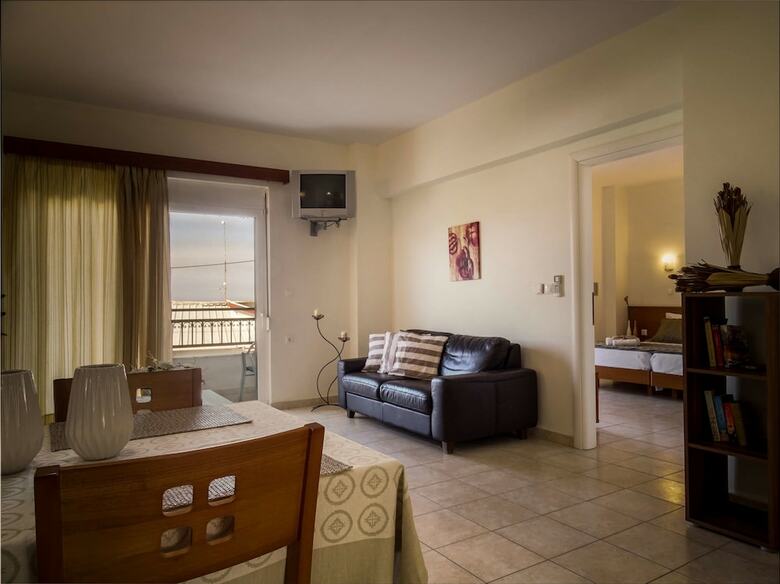 Apartamentos Tsambikos Apts
