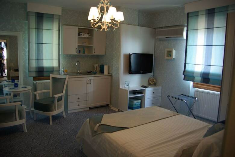 Villa Parla Viens Suites