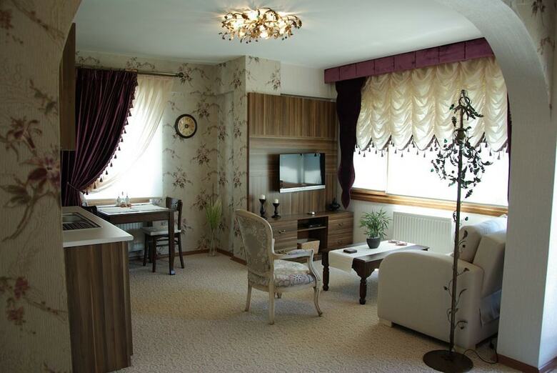 Villa Parla Viens Suites