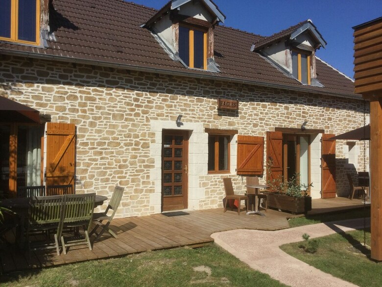 Hotel Les Crinieres En Brie