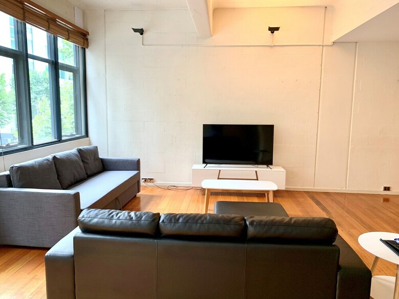 Apartamentos Readyset On King