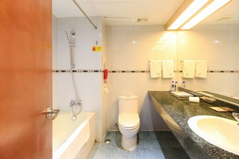 L Hotel Lianhua