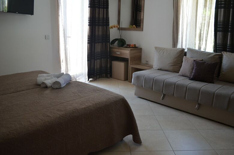 Aparthotel Apartments Eneida