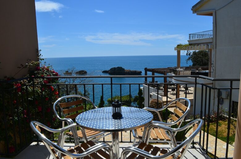 Aparthotel Apartments Eneida
