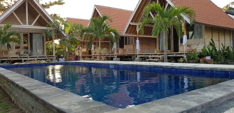 Hotel The Deny's Huts