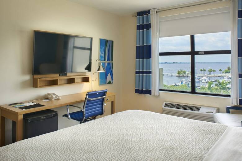 Hotel Four Points By Sheraton Punta Gorda Harborside