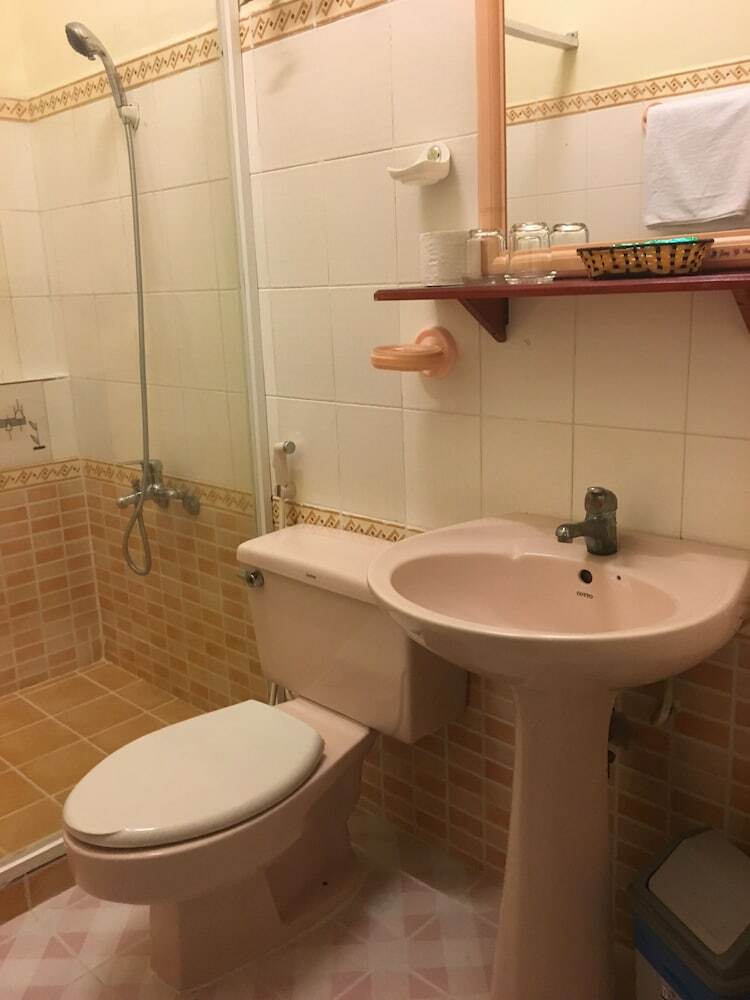 Asian Kitchen Hotel