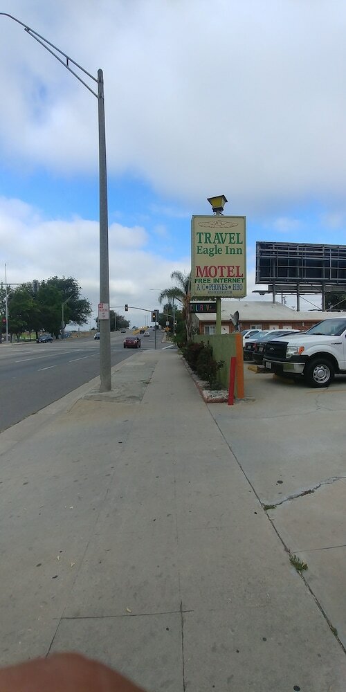 Travel Eagle Inn Motel