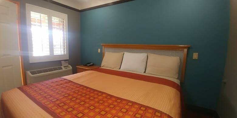 Travel Eagle Inn Motel