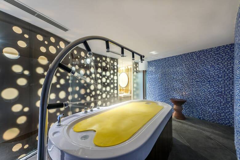 Hotel Flamingo Dai Lai - Forest In The Sky