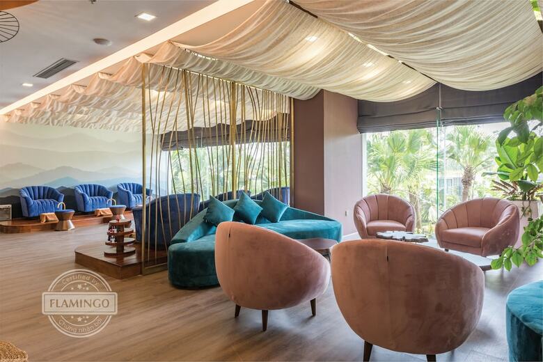 Hotel Flamingo Dai Lai - Forest In The Sky