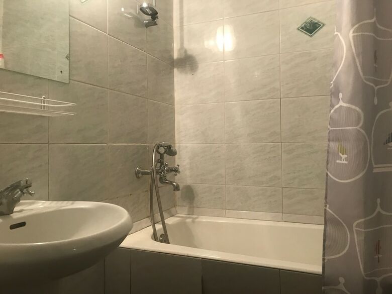 Hostal Polet - Hostel