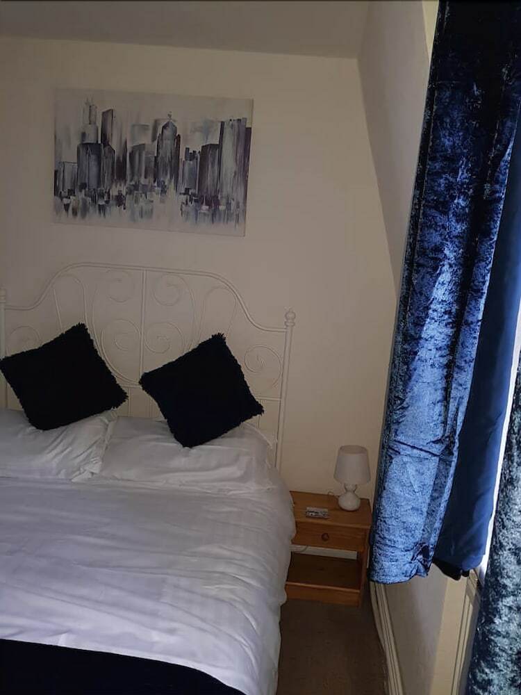 Hotel Lyndale Guest House