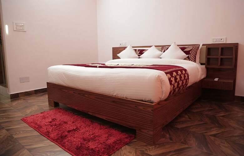 Hotel Sarla Regency