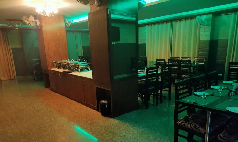 Hotel Sarla Regency