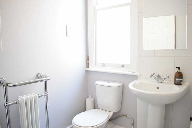 Apartamentos 2 Bedroom Flat In Earlsfield